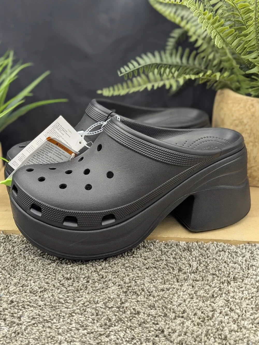 Crocs Siren Slip In Platform Men's Size 11Heeled Sandals Casual Comfort Shoes
